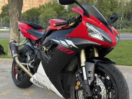 Ямаха Р1 2003 в Виннице на Automoto.ua Красный Ямаха Р1, объемом двигателя 1 л и пробегом 37 тыс. км за 6100 $, фото 1 на Automoto.ua