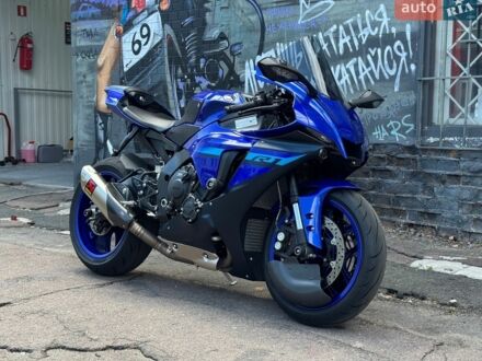 Синій Ямаха R1, об'ємом двигуна 1 л та пробігом 5 тис. км за 21000 $, фото 1 на Automoto.ua