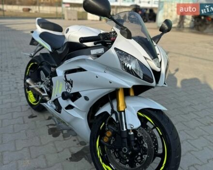 Білий Ямаха R6, об'ємом двигуна 0.6 л та пробігом 23 тис. км за 4700 $, фото 2 на Automoto.ua