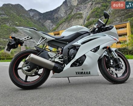 Білий Ямаха R6, об'ємом двигуна 0 л та пробігом 130 тис. км за 13000 $, фото 5 на Automoto.ua