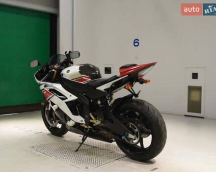 Белый Ямаха Р6, объемом двигателя 0.6 л и пробегом 14 тыс. км за 10000 $, фото 5 на Automoto.ua