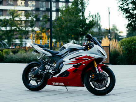 Ямаха R6 2007 у Києві на Automoto.ua Білий Ямаха R6, об'ємом двигуна 0 л та пробігом 35 тис. км за 8100 $, фото 1 на Automoto.ua