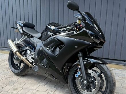 Чорний Ямаха R6, об'ємом двигуна 0.6 л та пробігом 32 тис. км за 6500 $, фото 1 на Automoto.ua