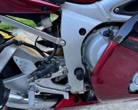 Ямаха R6 2000 у Снятине на Automoto.ua Червоний Ямаха R6, об'ємом двигуна 0.6 л та пробігом 38 тис. км за 4650 $, фото 8 на Automoto.ua