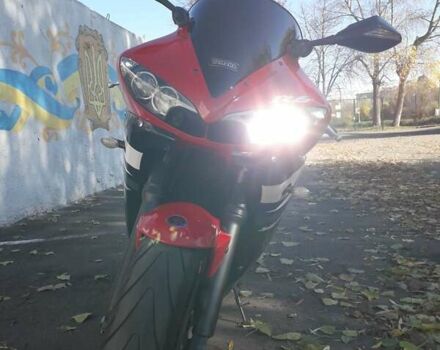 Ямаха R6 2003 у Казатине на Automoto.ua Червоний Ямаха R6, об'ємом двигуна 0.6 л та пробігом 27 тис. км за 6650 $, фото 4 на Automoto.ua