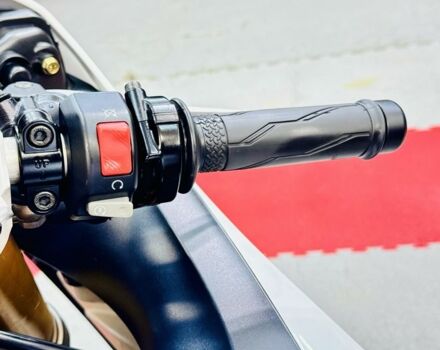 Ямаха Р6, объемом двигателя 0.6 л и пробегом 0 тыс. км за 10000 $, фото 15 на Automoto.ua