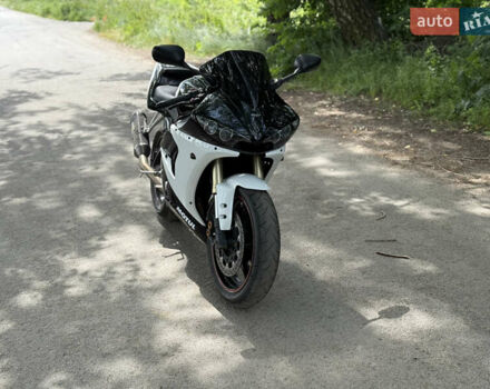Ямаха R6, об'ємом двигуна 0.6 л та пробігом 45 тис. км за 5750 $, фото 1 на Automoto.ua