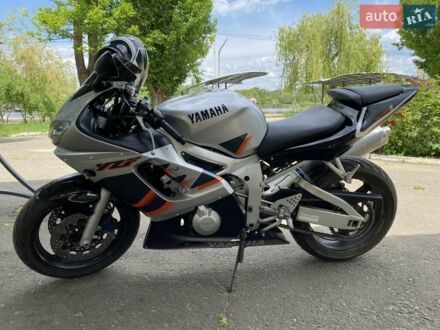 Сірий Ямаха R6, об'ємом двигуна 0.6 л та пробігом 38 тис. км за 4600 $, фото 1 на Automoto.ua