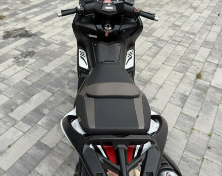 Білий Ямаха T-max, об'ємом двигуна 0.53 л та пробігом 17 тис. км за 3950 $, фото 9 на Automoto.ua