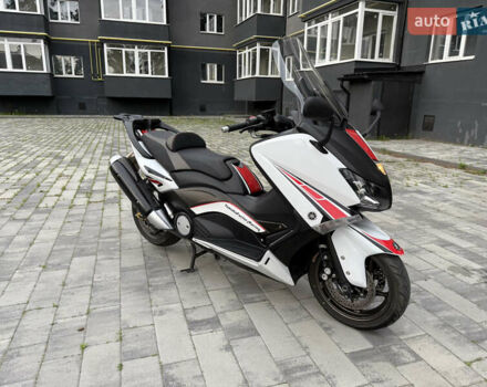 Білий Ямаха T-max, об'ємом двигуна 0.53 л та пробігом 17 тис. км за 3950 $, фото 5 на Automoto.ua
