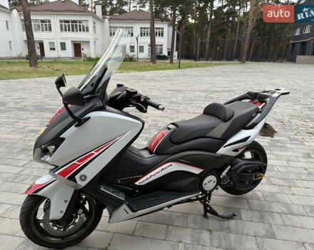 Білий Ямаха T-max, об'ємом двигуна 0.53 л та пробігом 17 тис. км за 3950 $, фото 4 на Automoto.ua