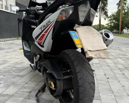 Білий Ямаха T-max, об'ємом двигуна 0.53 л та пробігом 17 тис. км за 3950 $, фото 7 на Automoto.ua