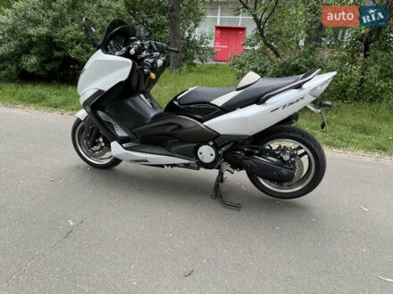 Ямаха T-max 2010 у Києві на Automoto.ua Білий Ямаха T-max, об'ємом двигуна 0.5 л та пробігом 18 тис. км за 5900 $, фото 1 на Automoto.ua