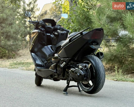 Черный Ямаха Т-макс, объемом двигателя 0.5 л и пробегом 19 тыс. км за 5999 $, фото 28 на Automoto.ua