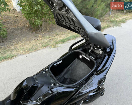 Черный Ямаха Т-макс, объемом двигателя 0.5 л и пробегом 19 тыс. км за 5999 $, фото 41 на Automoto.ua