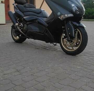 Чорний Ямаха T-max, об'ємом двигуна 0.53 л та пробігом 17 тис. км за 3400 $, фото 1 на Automoto.ua