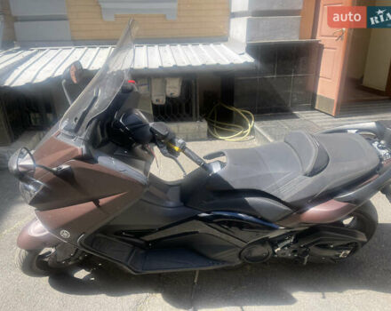 Коричневий Ямаха T-max, об'ємом двигуна 0.53 л та пробігом 30 тис. км за 7000 $, фото 2 на Automoto.ua