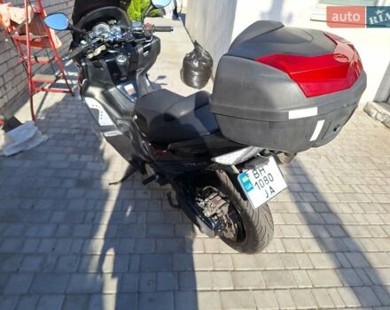 Ямаха Т-макс, объемом двигателя 0.5 л и пробегом 60 тыс. км за 6500 $, фото 12 на Automoto.ua