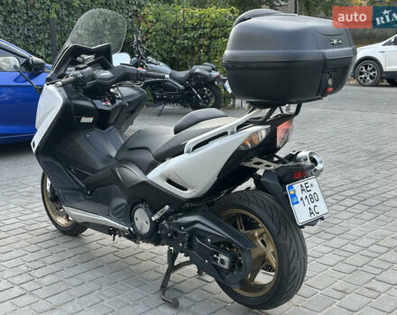 Ямаха T-max, об'ємом двигуна 0.53 л та пробігом 12 тис. км за 6900 $, фото 3 на Automoto.ua