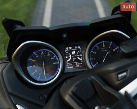 Ямаха T-max, об'ємом двигуна 0.53 л та пробігом 21 тис. км за 12300 $, фото 8 на Automoto.ua