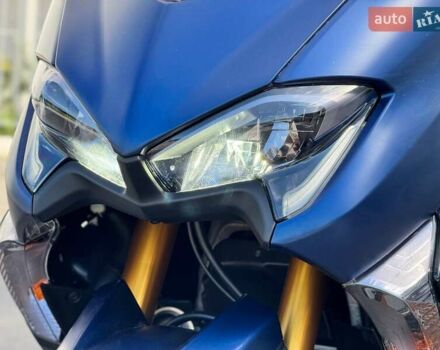 Синій Ямаха T-max, об'ємом двигуна 0.53 л та пробігом 6 тис. км за 9999 $, фото 6 на Automoto.ua