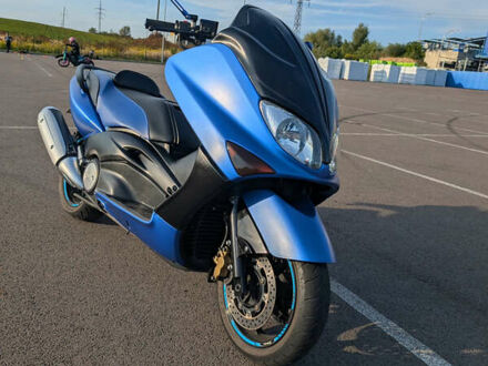 Ямаха Т-макс 2004 в Ровно на Automoto.ua Синий Ямаха Т-макс, объемом двигателя 0.5 л и пробегом 26 тыс. км за 3100 $, фото 1 на Automoto.ua