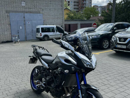 Ямаха TRACER 2015 у Львові на Automoto.ua Сірий Ямаха TRACER, об'ємом двигуна 0.9 л та пробігом 65 тис. км за 8500 $, фото 1 на Automoto.ua