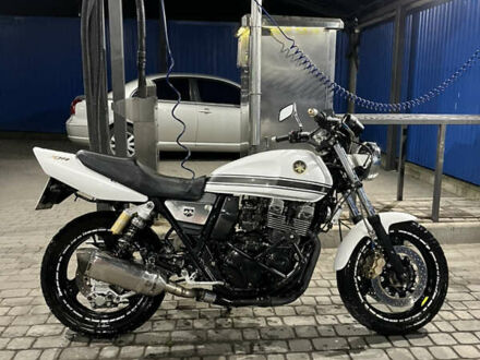 Ямаха XJR 1997 у Коломые на Automoto.ua Білий Ямаха XJR, об'ємом двигуна 0.4 л та пробігом 50 тис. км за 3100 $, фото 1 на Automoto.ua