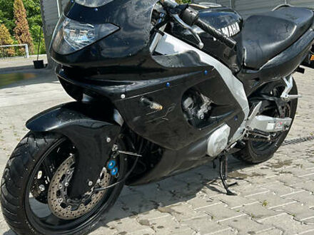 Ямаха YZF 1998 у Івано-Франківську на Automoto.ua Чорний Ямаха YZF, об'ємом двигуна 0.6 л та пробігом 20 тис. км за 2990 $, фото 1 на Automoto.ua