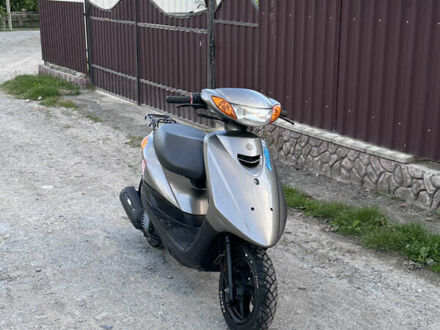 Ямаха Jog SA 39 ZR 2009 в Черткове на Automoto.ua Серый Ямаха Jog SA 39 ZR, объемом двигателя 0.49 л и пробегом 19 тыс. км за 650 $, фото 1 на Automoto.ua