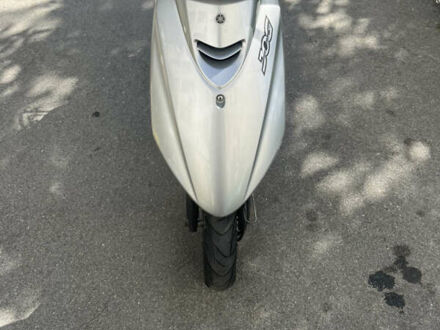 Ямаха Jog SA 39 ZR 2009 в Киеве на Automoto.ua Серый Ямаха Jog SA 39 ZR, объемом двигателя 0.65 л и пробегом 19 тыс. км за 724 $, фото 1 на Automoto.ua