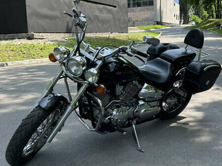 Ямаха Drag Star 1100 2004 у Києві на Automoto.ua Чорний Ямаха Drag Star 1100, об'ємом двигуна 1.1 л та пробігом 35 тис. км за 6600 $, фото 1 на Automoto.ua