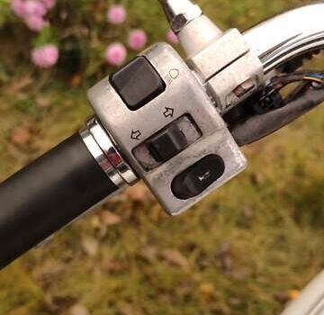 Белый Ямаха Drag Star 400, объемом двигателя 0.4 л и пробегом 30 тыс. км за 3800 $, фото 21 на Automoto.ua