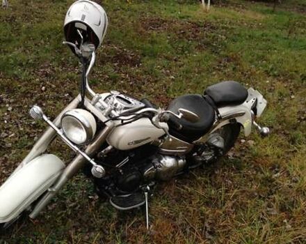 Белый Ямаха Drag Star 400, объемом двигателя 0.4 л и пробегом 30 тыс. км за 3800 $, фото 9 на Automoto.ua