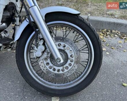 Белый Ямаха Drag Star 400, объемом двигателя 0.4 л и пробегом 48 тыс. км за 3100 $, фото 3 на Automoto.ua