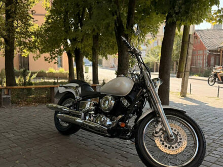 Ямаха Drag Star 400 1999 у Коломые на Automoto.ua Білий Ямаха Drag Star 400, об'ємом двигуна 0.4 л та пробігом 34 тис. км за 3700 $, фото 1 на Automoto.ua