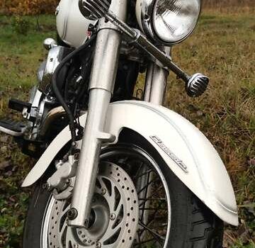 Белый Ямаха Drag Star 400, объемом двигателя 0.4 л и пробегом 30 тыс. км за 3800 $, фото 1 на Automoto.ua