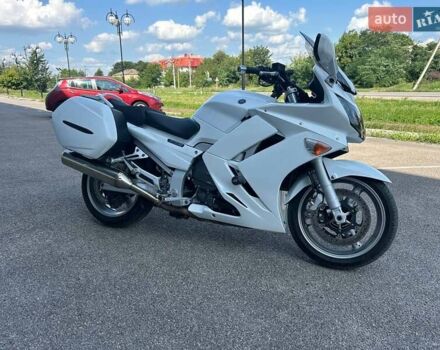 Білий Ямаха FJR 1300, об'ємом двигуна 1.3 л та пробігом 96 тис. км за 6500 $, фото 1 на Automoto.ua
