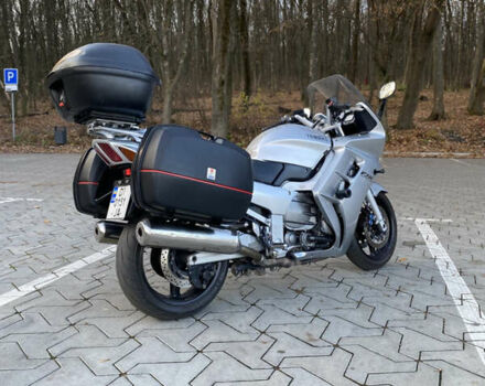 Серый Ямаха FJR 1300, объемом двигателя 1.3 л и пробегом 116 тыс. км за 5100 $, фото 4 на Automoto.ua