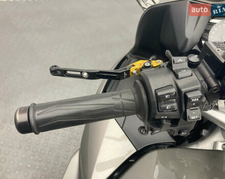 Сірий Ямаха FJR 1300, об'ємом двигуна 1.3 л та пробігом 33 тис. км за 9800 $, фото 10 на Automoto.ua