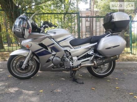 Ямаха FJR 1300 2008 у Києві на Automoto.ua Сірий Ямаха FJR 1300, об'ємом двигуна 1.3 л та пробігом 24 тис. км за 10500 $, фото 1 на Automoto.ua
