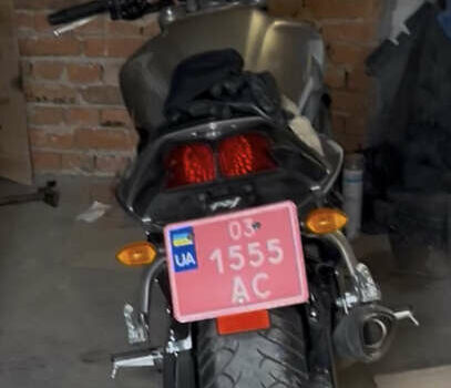 Серый Ямаха FZ-1, объемом двигателя 1 л и пробегом 33 тыс. км за 6600 $, фото 4 на Automoto.ua