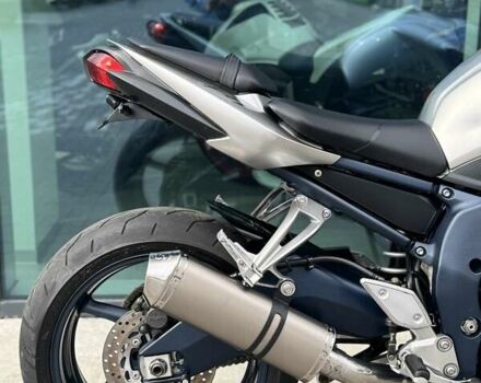 Серый Ямаха FZ-1, объемом двигателя 1 л и пробегом 31 тыс. км за 6799 $, фото 25 на Automoto.ua
