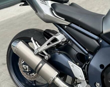 Серый Ямаха FZ-1, объемом двигателя 1 л и пробегом 31 тыс. км за 6799 $, фото 14 на Automoto.ua
