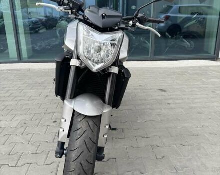 Серый Ямаха FZ-1, объемом двигателя 1 л и пробегом 31 тыс. км за 6799 $, фото 2 на Automoto.ua