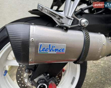 Синий Ямаха FZ-1, объемом двигателя 1 л и пробегом 54 тыс. км за 6600 $, фото 24 на Automoto.ua