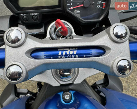 Синий Ямаха FZ-1, объемом двигателя 1 л и пробегом 54 тыс. км за 6600 $, фото 14 на Automoto.ua