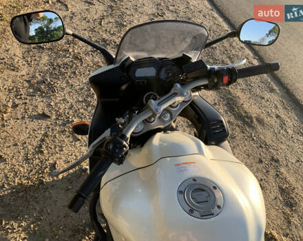 Білий Ямаха FZ1 Fazer, об'ємом двигуна 1 л та пробігом 25 тис. км за 6500 $, фото 1 на Automoto.ua