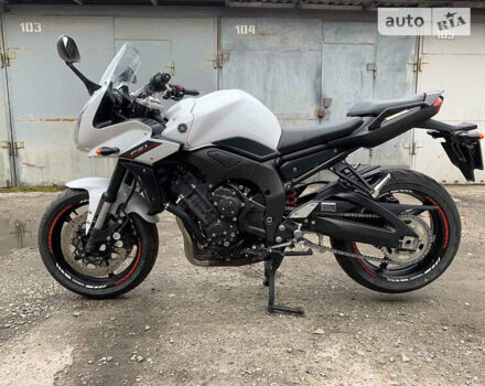 Белый Ямаха FZ1 Fazer, объемом двигателя 1 л и пробегом 2 тыс. км за 8500 $, фото 1 на Automoto.ua