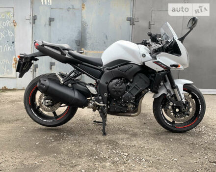 Белый Ямаха FZ1 Fazer, объемом двигателя 1 л и пробегом 2 тыс. км за 8500 $, фото 2 на Automoto.ua